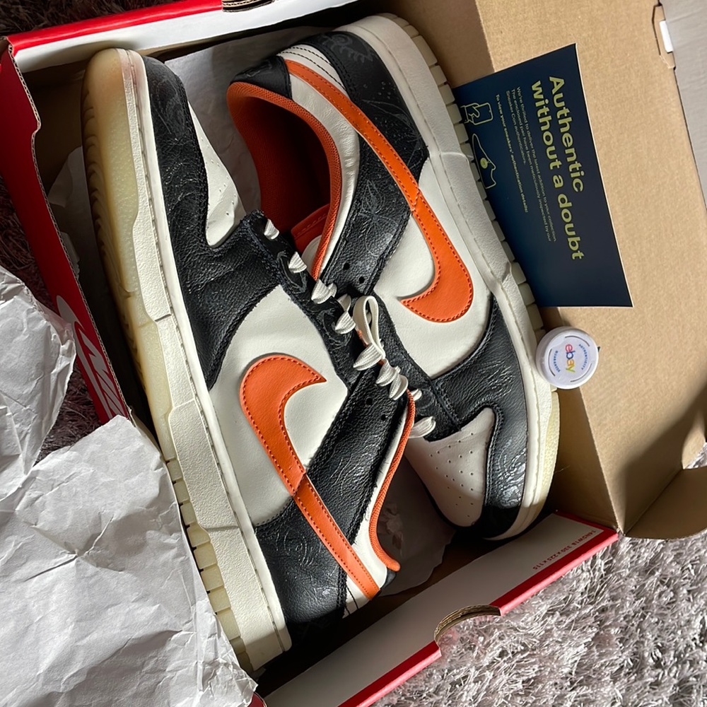 Nike men’s size 12 Dunk low Halloween